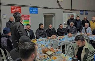 Sincan Belediye Başkanı Ercan gece mesaisi yapan...