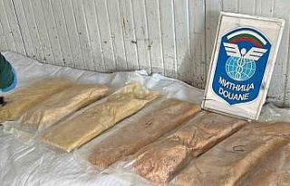 Sınırda 14 kilodan fazla sentetik uyuşturucu yakalandı