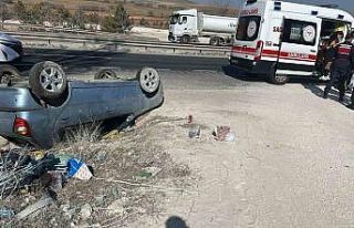 Sivrihisar’da otomobil takla attı: 2 yaralı