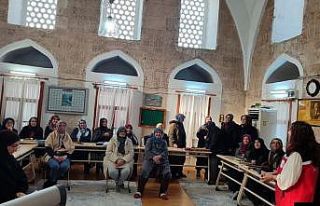 Sokollu Camii Kur’an Kursu kursiyerlerine AEP eğitimi