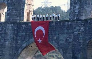 Sultangazi’de istiklal ruhu tarihi mekanlarla buluştu:...