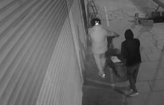 Sultangazi’de kuyumcu soygunu girişimi kamerada:...