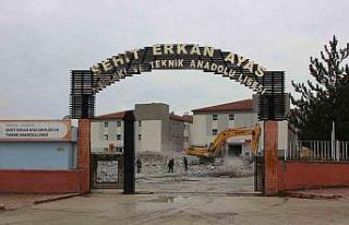 Suluova’da 40 yıllık okulun yerine mesleki eğitim...