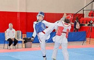 Taekwondo Yıldızlar Mahalli Müsabakaları heyecanı...