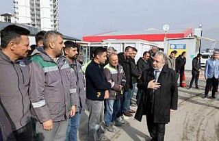 Talas’ta bayram coşkusu: Başkan Yalçın personelle...