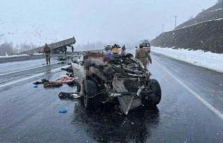 Tatvan’da feci kaza: 2 ölü, 5 yaralı