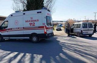 Tavşanlı’da otomobil ile motosiklet çarpıştı:...