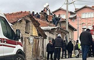 Tavşanlı’da tek katlı evde yangın