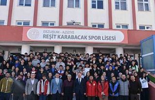 Tecrübelerini liseli gençlerle paylaştılar