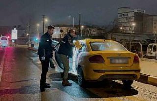 Tekirdağ’da takside yolcu dehşeti: Şoförü omzundan...