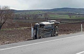 Tokat’ta kaza yapan otomobil devrildi: 3 yaralı