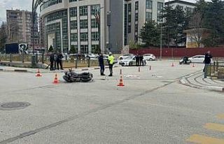 Tokat’ta motosikletle otomobil çarpıştı: 2 ağır...