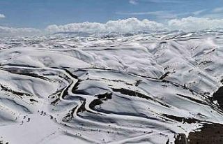 Toroslar’da kar güzelliği havadan görüntülendi