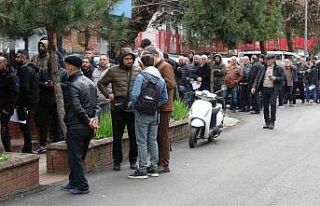 Trabzon’da APP plaka kuyruğu