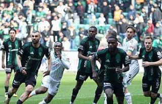 Trendyol Süper Lig: Kocaelispor: 0 - Konyaspor: 0...