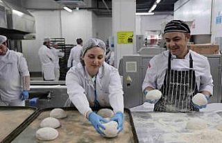 Üniversite öğrencileri kendi elleriyle yaptıkları...