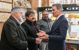Vali Abuş esnafı dinledi