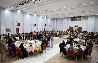 Vali Çakır, Dünya Yetimler Günü’nde koruyucu...