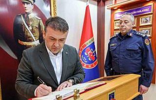 Vali Sözer Bilecik İl Jandarma Komutanlığı’nda...