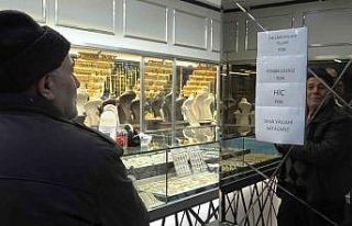 "Vallahi billahi yok" yazısı kuyumcuda...