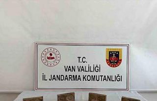 Van’da altın hammaddeli tarihi eser operasyonu:...