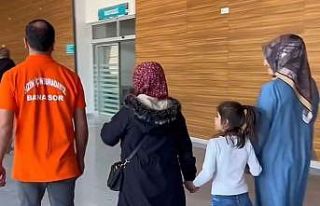 Van’da "Bana Sor" ekipleri hastanede göreve...