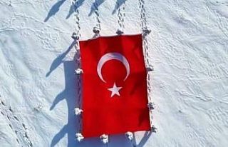 Van’da jandarma personelinden anlamlı yürüyüş