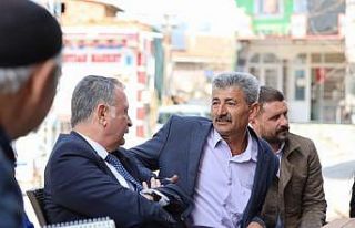 Vatandaşların talepleri dinlenip çözüm üretiliyor