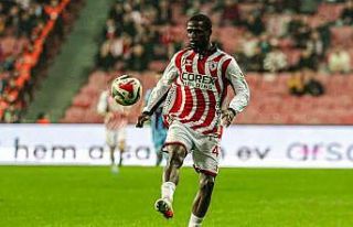 Yeni transfer Assoumou en az 8 hafta yok