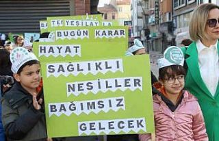 Yeşilay’dan Uşak’ta farkındalık yürüyüşü