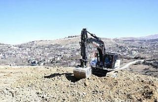 Yeşilyurt’un Mullakasım Mahallesi yeni yollarla...