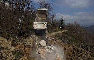 Yığışlarla meydana gelen heyelanla anında müdahale