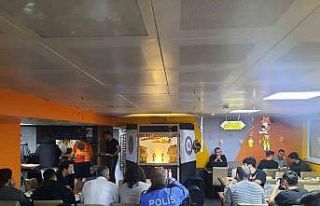 Yurtta kalan öğrenciler Ramazan coşkusunu yaşadı