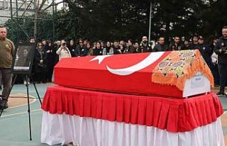 Yüzlerce meslektaşı Fatma Nur öğretmeni son yolculuğuna...