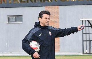 Zafer Uysal: "Hedefimiz deplasmanda Uşakspor’u...