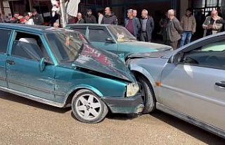 Zincirleme trafik kazasında: 3 kişi yaralandı