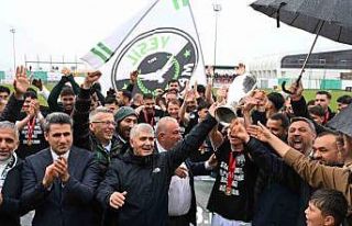 12 Bingölspor kupayı evinde kaldırıldı