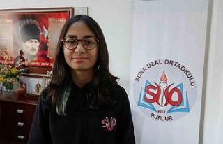 13 yaşındaki Defne Güler Amerikan Matematik Olimpiyatları’nda...