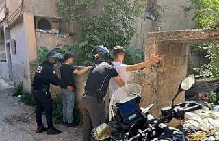 Adana’da metruk binalara narkotik denetimi