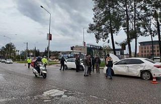 Adıyaman’da dört araç bir birine girdi