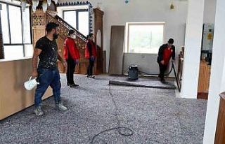 Akçaova TOKİ Camisinde eksikler gideriliyor, ibadete...