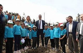 Akdam’da 1000 fidan toprakla buluştu