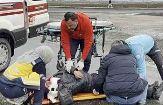 Aksaray’da otomobil ile motosiklet çarpıştı:...