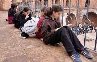 Alanya’da Kızılkule’nin 800. yılında 800 öğrenci...