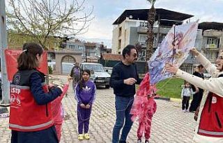 Alaşehir’de Romanlar Günü uçurtma şenliğiyle...