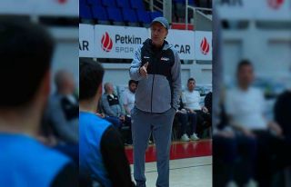 Aliağa Petkimspor’da yardımcı antrenörler de...