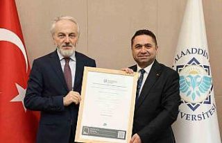 ALKÜ, yeşil enerjide Türkiye’nin ilk üniversitesi...