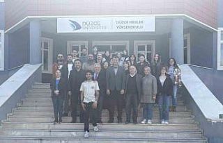 Altundal mezun olduğu okulda derse katıldı