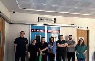 Ameliyathanede başlayan aşk evlilikle taçlandı