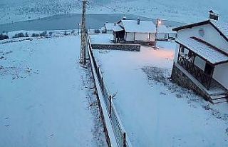 Ankara’da yüksek kesimler ve çevre ilçeler beyaza...